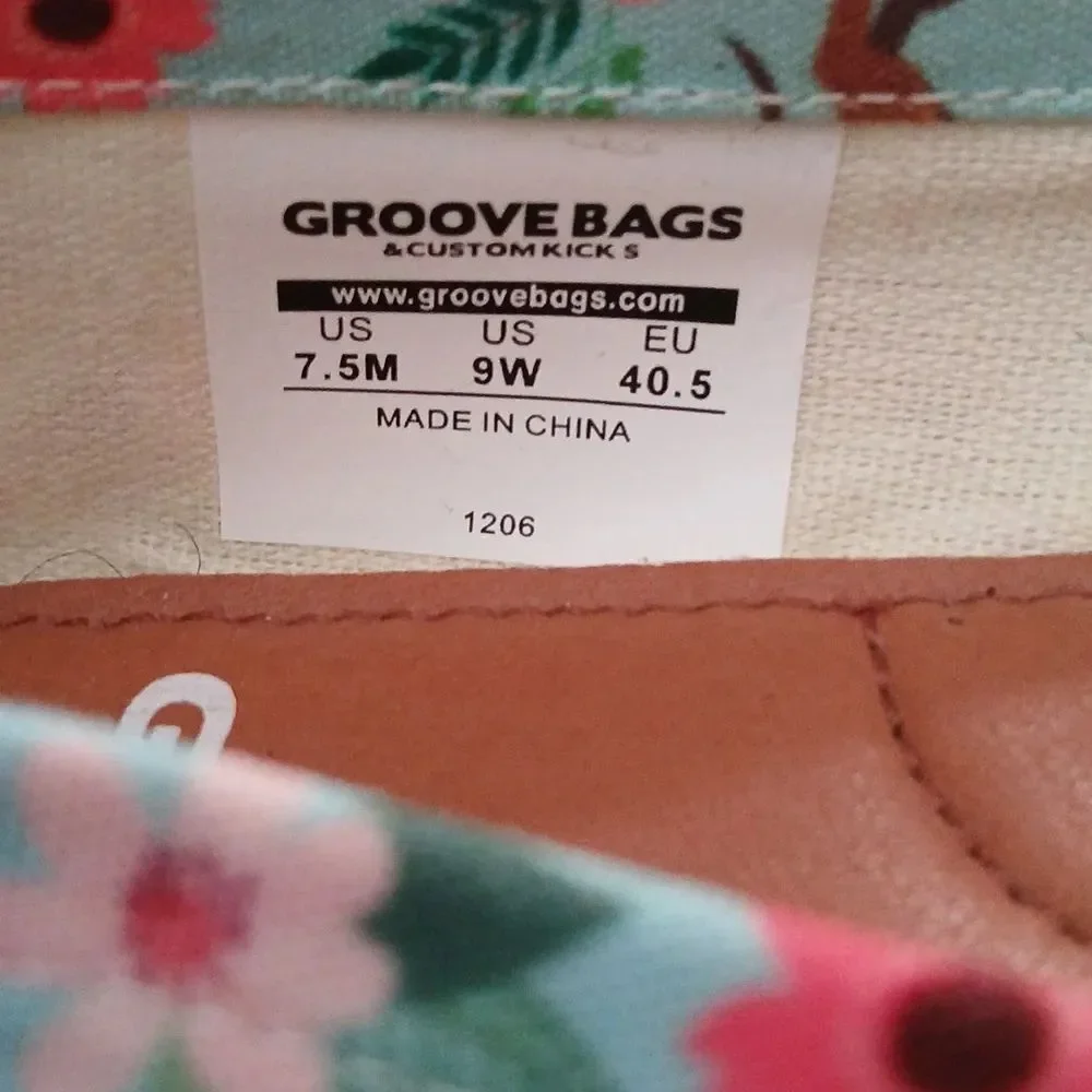 Groove Bags Dauch hound floral print canvas slip on shoes Sz 7.5 NWOT